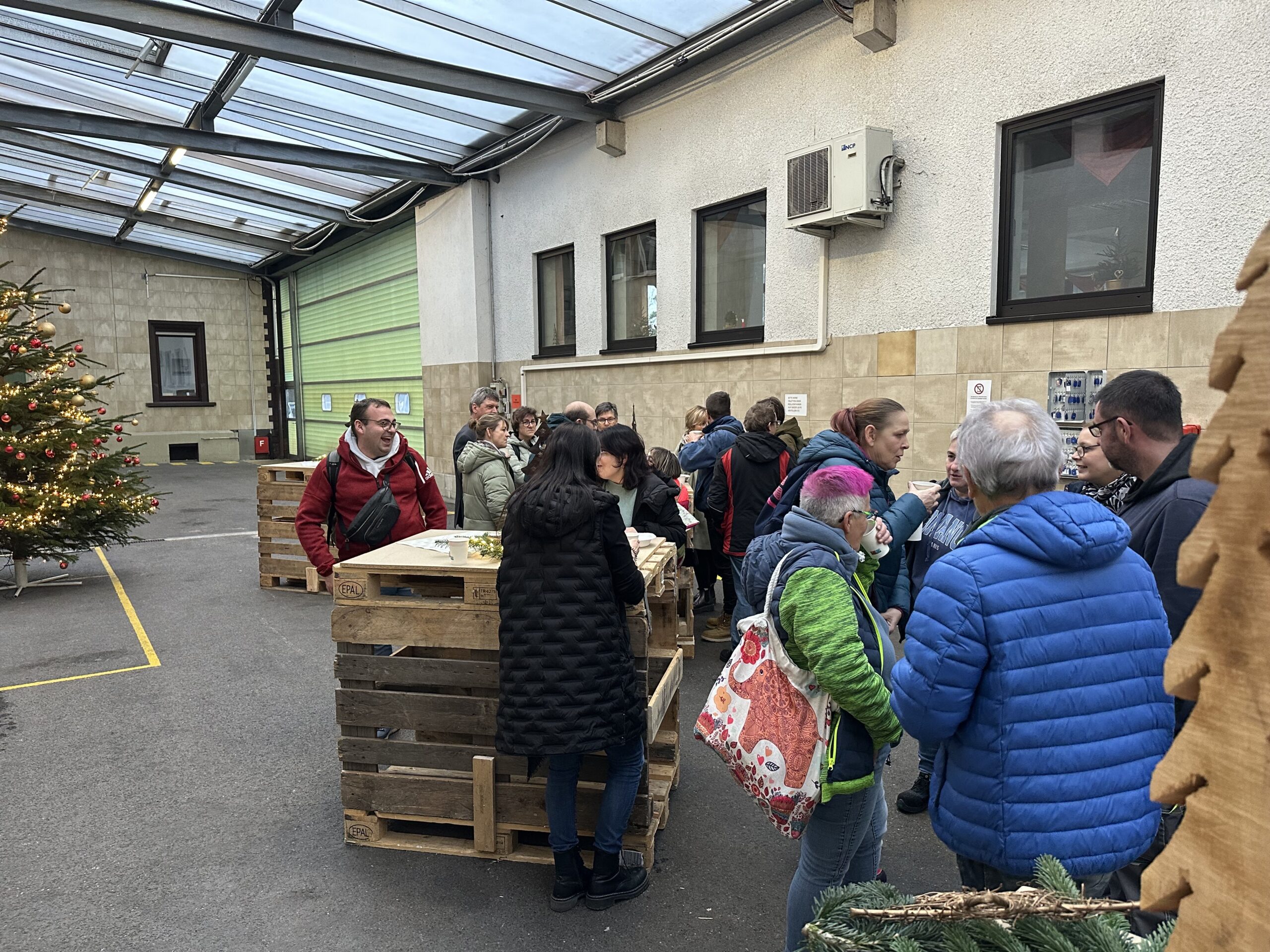 2025_12_NSW_Adventsumtrunk (12)